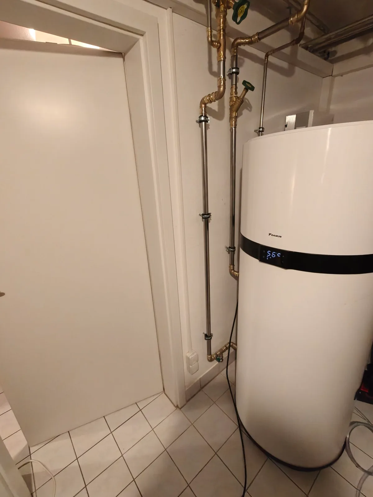 Fertige Wärmepumpe im Betrieb